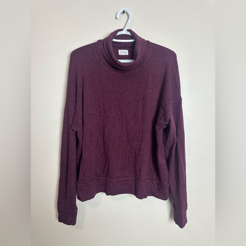 Community Size L Women's Burgundy Turtleneck Sweater